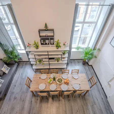Apartamento Stunning & Spacious 2bdr Apt In Center *