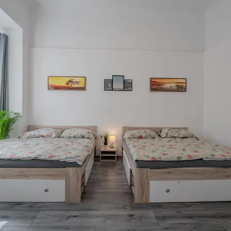 Stunning & Spacious 2bdr Apt In Center Apartmán Praha